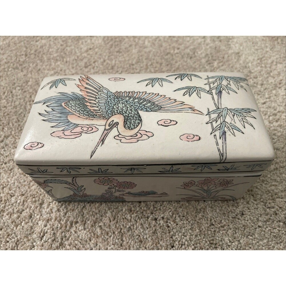 Beautiful Vintage Asian Ceramic Trinket Jewelry Box Crane Bird Floral Gift